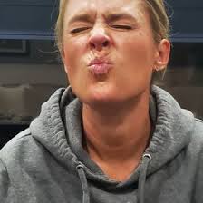 Lara Scott Fluhr (lfluhr)