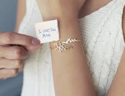 Let yourself be inspired, compare individual products and you can be sure: Sentimental Gifts The Best Meaningful Gift Ideas For Girlfriends Boyfriends Family And Besties