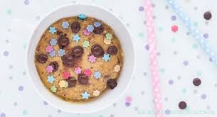 Mikrowellen Keks Mug Cookie Backen Macht Glucklich Rezept Tassenkuchen Tassenkuchen Rezept Lebensmittel Essen