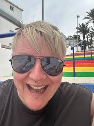 Does any one know if Ayo's takes contactless payment? Thanks