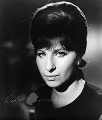 Marianne Mcandrew's Instagram, Twitter & Facebook