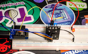Supports communication via tcp/ip and udp messages but also virtual serial (com) port as well. How To Control Anything With A Wi Fi Relay Switch Using Arest Null Byte Wonderhowto