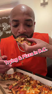 Anna Pizza's Instagram, Twitter & Facebook