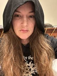 Lindsay Hedrick's Instagram, Twitter & Facebook