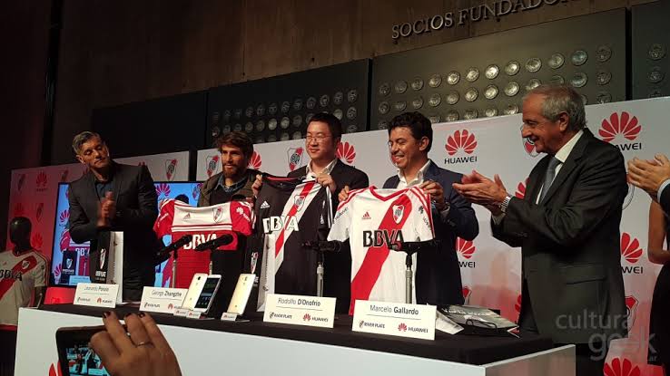 As en la manga: Huawei es el nuevo sponsor de River Plate - Cultura Geek