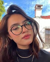 ℰ𝒹𝒾𝓉𝒽 𝒜𝓇ℊ𝓊ℯ𝓉𝒶