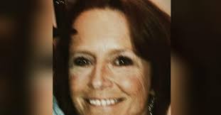 Tara Robinette's Instagram, Twitter & Facebook