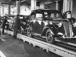 Poster Mydans New Fiat Cars Sitting On The Assembly Line At The Fiat In 2021 New Fiat Fiat Cars Fiat