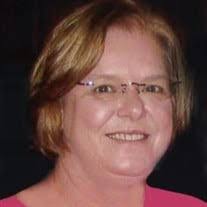 Debra Shewmaker's Instagram, Twitter & Facebook