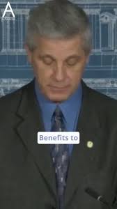 Amy Klobuchar: 'Picture this: Bernie Sanders and Dick Cheney together  holding a sign that says 'Brat fall''