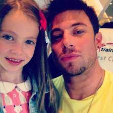 Duncan james (born 7 april 1978) is an english singer, actor, and television presenter. Duncan James Daughter