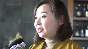 加拿大中餐与酒店管理协会创会会长侯朋朋Catherine Hou发言