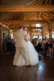 Sturbridge Ma Wedding Venue Barn At Wight Farm Ct Wedding Photography Trailing Twine Photography Llc Ma Wedding Venues Farm Wedding Barn Wedding Venue