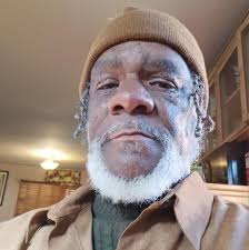 Who is available to do electric work in Aurora, IL?