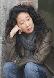 Sandra oh killing eve and grey'sanatomyactresssandra oh frequently wears her curly bangs as a signature look. 9 People Ideas Blue Is The Warmest Colour Beautiful People French Actress