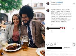 Dívky hovoří také o verbálním urážení a ponižování, kterého se měl poslanec dopouštět. Feri Vzal Na Vylet Zahradilovu Krasnou Asistentku Chce Tuzit Vztahy Jak Reagoval Europoslanec Expres Cz