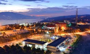 Sakarya üniversitesi hakkında, üniversite hakkında bilgi, üniversite bölümleri, üniversite fakülteleri, burs imkanları, iletişim bilgileri, üniversite kampüsü, gibi içerikleri burada bulabilirsiniz. Neden Tercihim Sakarya Universitesi Olmali Sakarya Universitesi Haber Sitesi