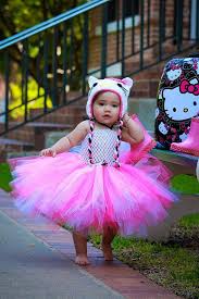 Hello Kitty Birthday Dress For 3 Year Old Well Hello Cuteness In This White And Pink Kitty Design Handmade Crochet Hat And Tutu Set Wh First Birthday Outfits Hello Kitty Birthday Party Little Girl Tutu