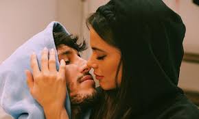 Las fotos fueron acompañadas de un corazón flechado. Tini Stoessel Y Sebastian Yatra Confirman Su Amor Con Estas Fotografias