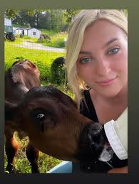 Good Morning Y'all! It has come to our attention that we've gained quite a  few new followers