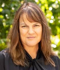 Barbara Keys's Instagram, Twitter & Facebook