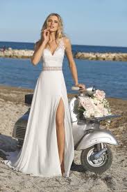 Wir haben uns auf brautmode in dortmund und vielen weiteren städten spezialisiert und sind mit unserer großen auswahl überregional bekannt. Brautkleid Kaufen In Haltern Am See Exklusive Brautmode