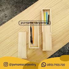 Kotak Pensil Jati Belanda Material Pinus Ukuran 21 X 8 X 4 Finishing Clear Coat Furniturekayu Dekorasicantik Kotakpensil Di 2020 Kotak Pensil Pinus Pensil