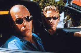 Das autowrack sei in großen teilen verkohlt. Fast An The Furious Star Stirbt Bei Einem Autounfall Action Star Paul Walker Ist Tot Tv Spielfilm