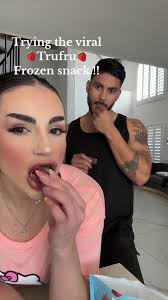 Trufru 🍓🍓🍓 viral snack ! These are $7 per bag but ill tell you one thing  they are actually delicious #trufrustrawberries #trufru #viral #errands  #strawberry #MomsofTikTok