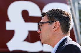 Andy Burnham reacts as new poll shows Labour overtake Reform for first time  in 15 months - Manchester Evening News