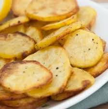 Top 20 how long do i bake a potato but if you want to make them ahead of time, let them cool completely before storing them in an airtight container for up to 5 days. Oven Baked Potato Slices Recipe Elephantastic Vegan