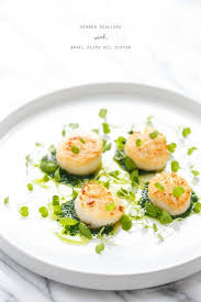 Seared Scallops With Basil Olive Oil Pistou Love And Olive Oil Recipe Scallops Seared Seafood Recipes Food
