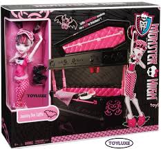 Wooden bunk beds 13.5l x 4.5w x 11h 2 covered mattresses 2 blankets 2 standard pillows monster high dead tired draculaura doll + jewelry box coffin bed furniture set! Monster High Draculaura Doll Jewelry Box Coffin Bed Collectible Exclusive Set Ebay