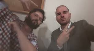 El encuentro se llevó a cabo el 5 de julio a las 15 horas, y estuvieron gabriel boric y giorgio jackson, mientras que desde los anfitriones participaron alrededor de 15 personas, encabezados por cristoph schiess. Giorgio Jackson Trollea A Gabriel Boric Por Su Parecido Con Participante De Masterchef Redes Sociales Pagina 7