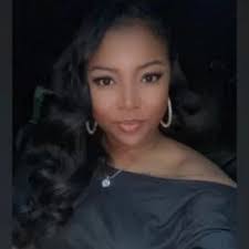 Jamie Warfield's Instagram, Twitter & Facebook