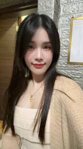 MOBILE MASSAGE THERAPIST MOBAY. I have honestly not been asked to do this  but she is too good not to share!! I just had the most incredible massage  by Britney. I have