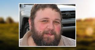 Robert Logsdon's Instagram, Twitter & Facebook