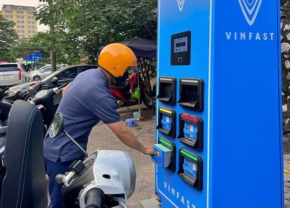Mở ứng dụng Vinfast đổi pin