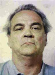 Alleged contact with Outfit hitman roils Weiss case