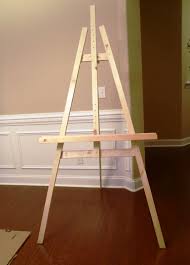 Lazy Liz On Less Build A Cheap Quick And Easy Artist Easel Diy Easel Wooden Easel Artist Easel
