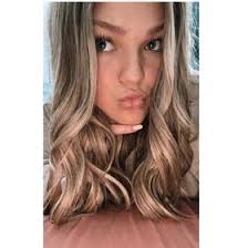 Olivia Agnew (livixoxo)