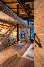 Soppalco E Strutture Con Travi Antiche Antiche Antiche Con Shiplap Soppalco Struttu Haus Renovierung Ideen Haus Innenarchitektur Haus Architektur