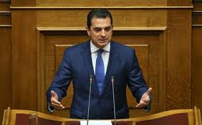 Για ψευδείς ειδήσεις κατηγορεί ο κ.σκρέκας τον κώστα βαξεβάνη που με ανάρτησή του υποστήριζε ότι από τη πυρκαγιά κινδύνευσε το σπίτι του . K Skrekas H Tragikh Poreia Ths Deh Synexizetai Epitaxynomenh