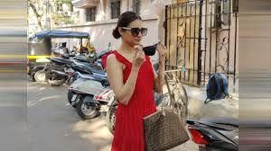 Read all news including political news, current affairs and news headlines online on yuvika chaudhary today. Yuvika Chaudhary Was Spotted In Mumbai Hindi Movie News Bollywood Times Of India Movie Download