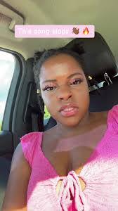 Amber Eads's Instagram, Twitter & Facebook