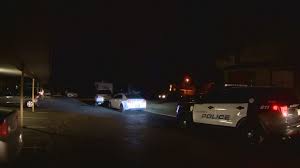 2 Aurora Police Officers Hurt Man Dies Following Violent Fight 9news Com