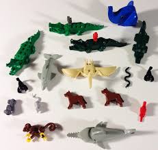Lego Animal Minifigures 19 Lot Dolphin Shark Alligators Parrots Dogs Scorpions Monkey Lego Animals Lego Lego Projects