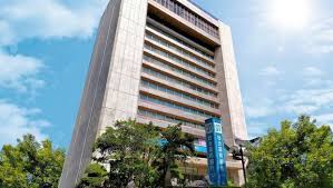 台北富邦銀行信用卡至少在 90 天內持卡刷全額機票或 8 成團費，其中富邦鈦金卡、御璽卡、晶緻卡和白金卡有單筆滿 6,000 元的限制；優惠內容至 2020 年 12. ä»Šå¤©å¿«é ˜éŒ¢ å°åŒ—å¯Œé‚¦éŠ€è¡Œatm ç¶²è·¯éŠ€è¡Œå°‡åœæ©Ÿ48å°æ™‚ æ–°èž å•†å'¨