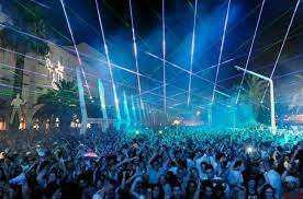 Hi, i have a few questions about the nightlife at hvar: Split Unesco Spass Party Meer Und Naturschonheiten