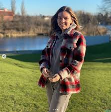 The official facebook page of romanian professional tennis player simona. Foto Cum A Intampinat Simona Halep Noul An
